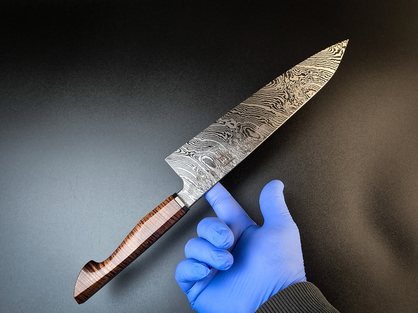 Twist Damascus Gyuto
