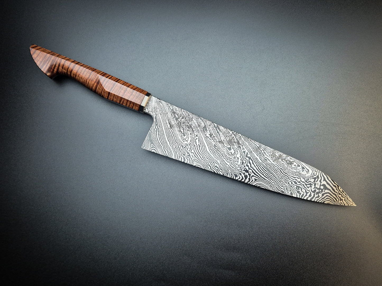 Twist Damascus Gyuto